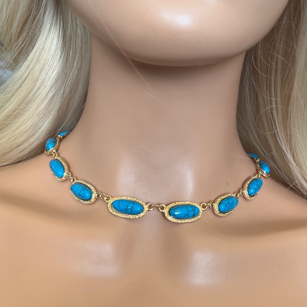 Elegant Gold and Blue Howlite Necklace